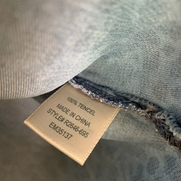 Bella Dahl Anthro Chambray Cheetah Button Up High Low Top size XS - Picture 6 of 6